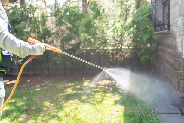 Best Pest Prevention Services  in Wauwatosa, WI
